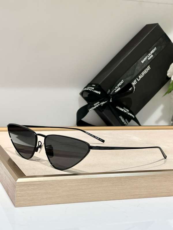 Picture of YSL Sunglasses _SKUfw56611982fw